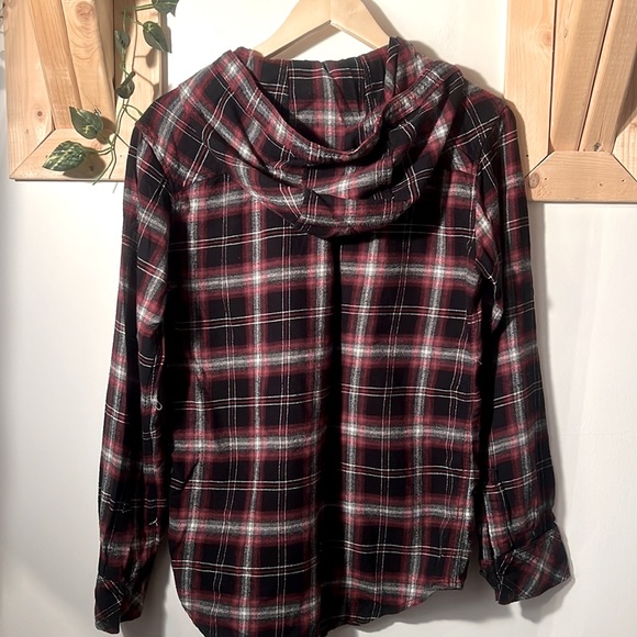 TNA shacket - Picture 3 of 5